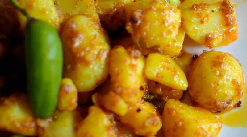 Фото: Piro Aloo (острый картофель)